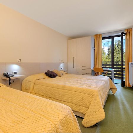 Hotel Alaska フォルガリダ エクステリア 写真