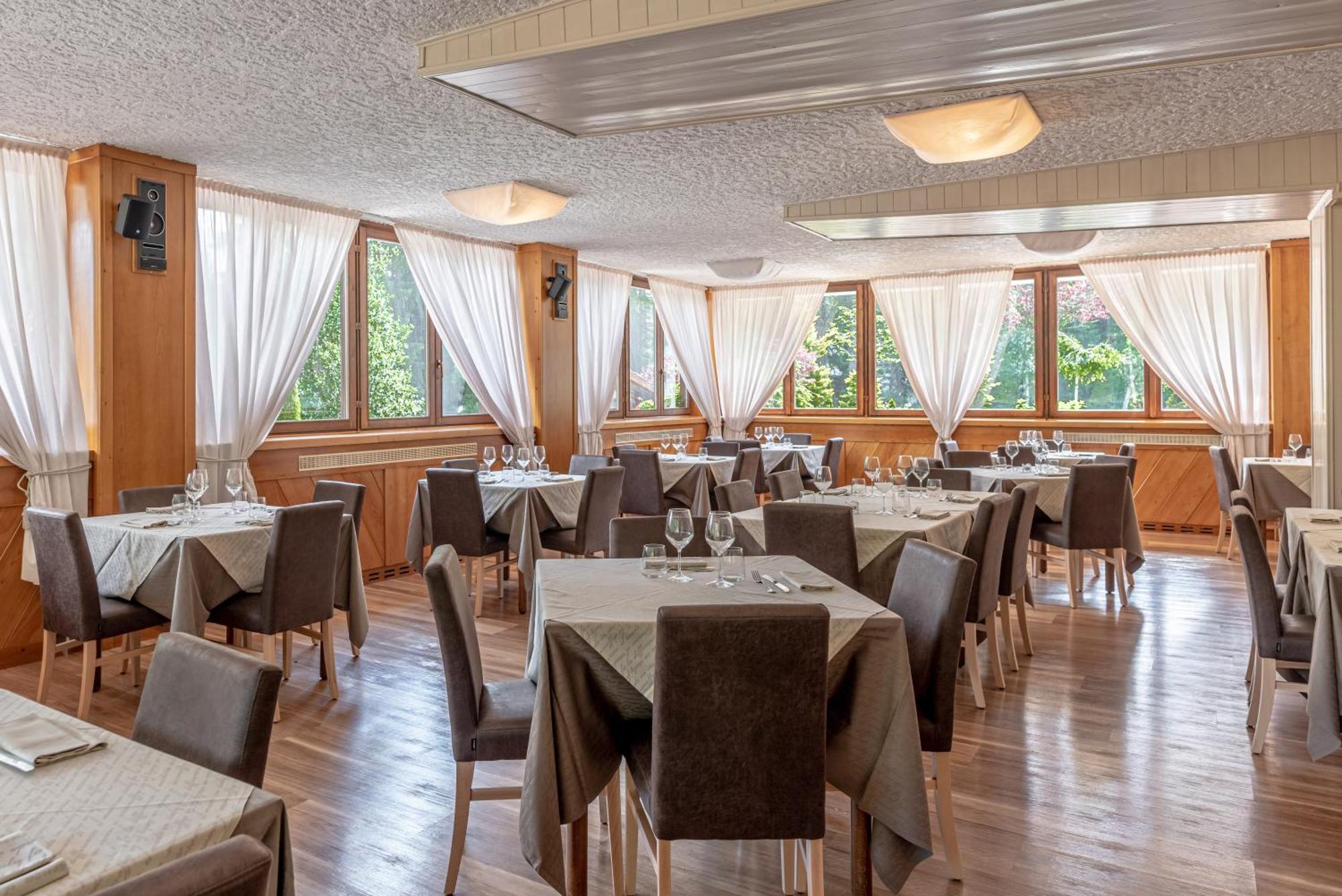 Hotel Alaska フォルガリダ エクステリア 写真