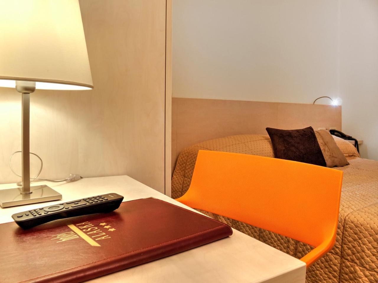 Hotel Alaska フォルガリダ エクステリア 写真